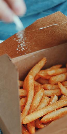 Salting-French-Fries-600x600